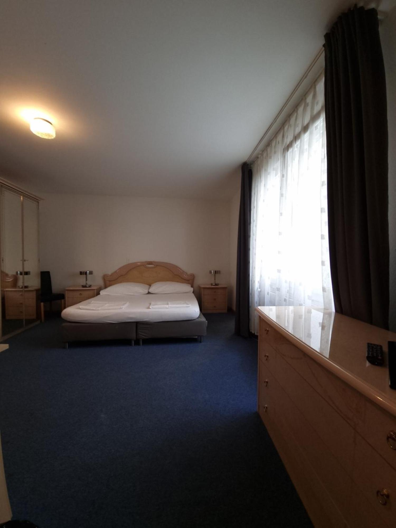 Spalenbrunnen Hotel & Restaurant Basel City Center Kültér fotó
