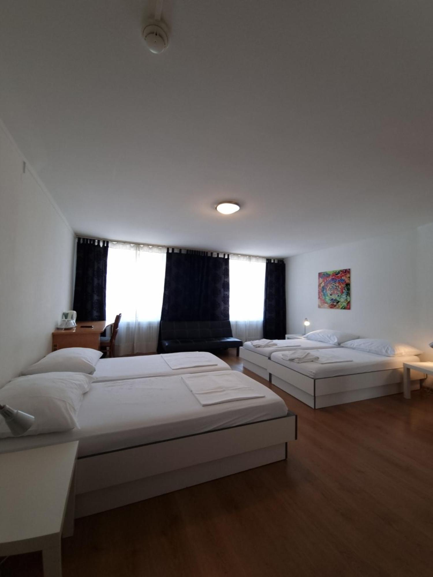 Spalenbrunnen Hotel & Restaurant Basel City Center Kültér fotó